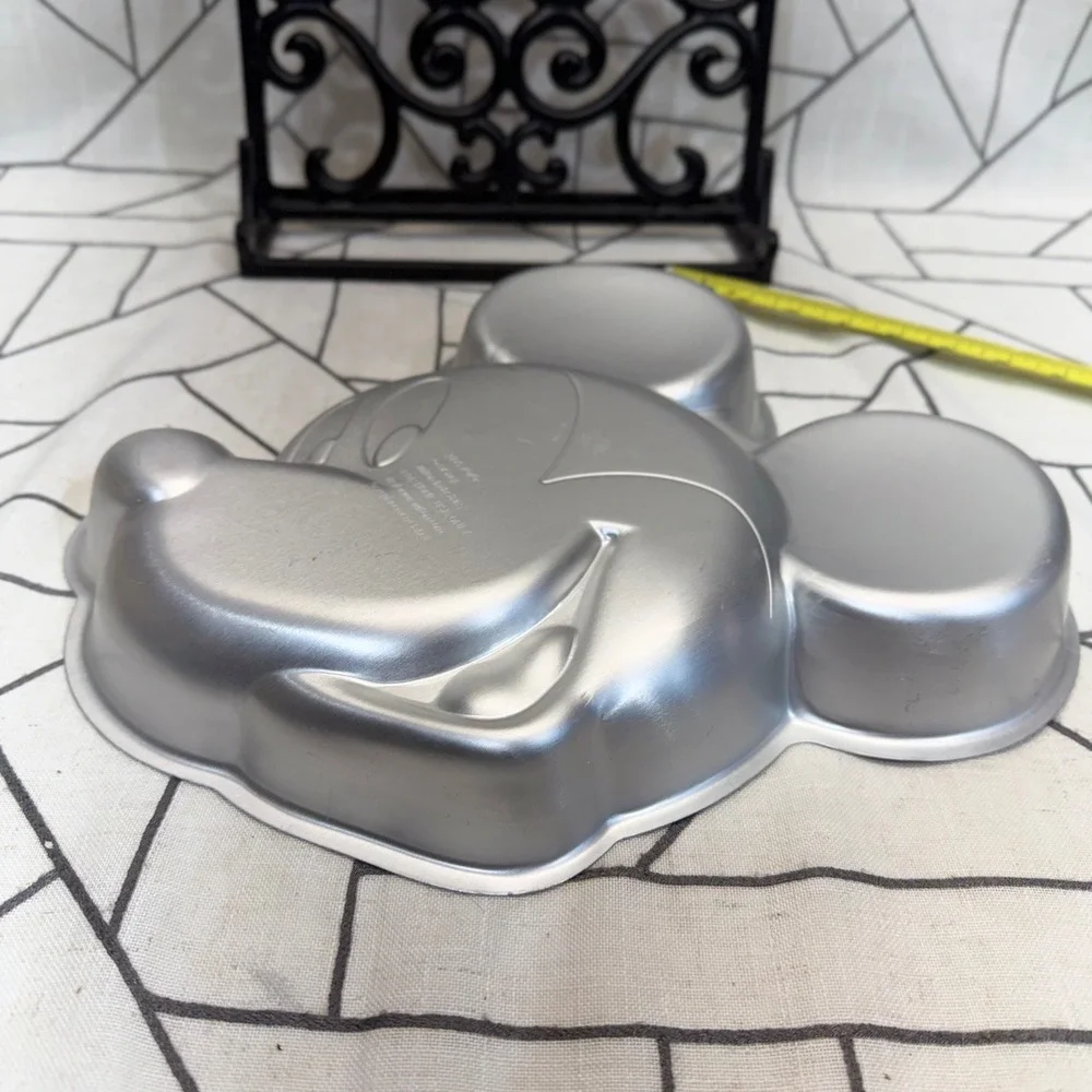 Wilton Mickey Mouse Cake Pan 13